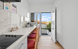 Gorgeous Apartment In Zaboric-Brodarica With Wifi