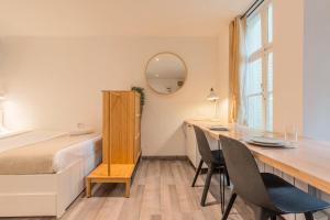 Lille Grand-place : Functional and quiet studio !