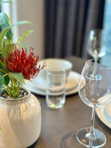 Skyline Haven Steps from Crown in Southbank