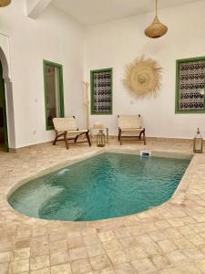 Riad Nouonsa 4ch 8 pax Medina Bab Taghzout