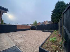 Bungalow 2BR Parking Garden