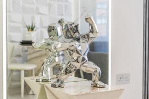 Luxury City Apartment, Walk to O2 Academy & Bullring, Sleeps 4