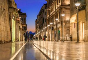 NEW! Oldie but goldie