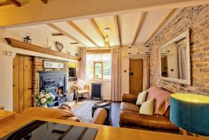 2 Bed in Whitby oc-w014