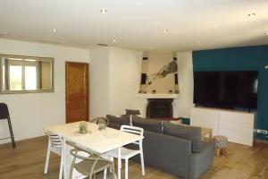 Maisons de vacances House 3p with private pool in Avignon : photos des chambres