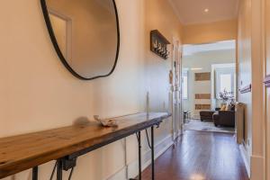 Spacious 4BDR Graça River View by LovelyStay