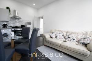 Roundtree & Berry - Fleetwood