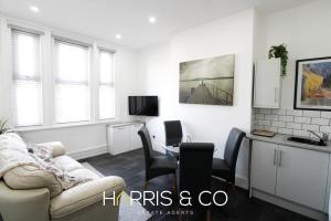 Roundtree & Berry - Fleetwood