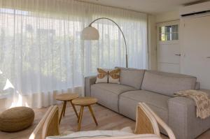 Huisje bij strand met plungepool