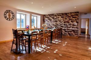 Appartements Gite Les Potentilles 14p : photos des chambres
