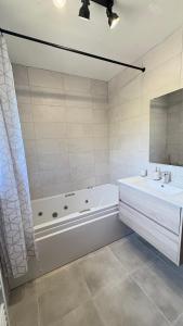 Appartements Au calme, proche Font Romeu, randonnee, ski : photos des chambres