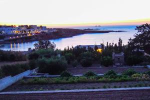 Nesaea seafront house