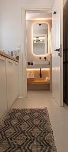 Nesaea seafront house