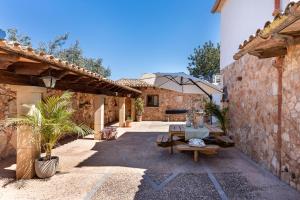 Villa con Piscina, BBQ y habitaciones ensuite by Can Panxo