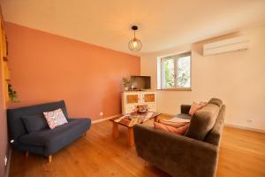 Appartements Chevilyna - cosy - calme-climatisation-jardin-animaux autorises : photos des chambres