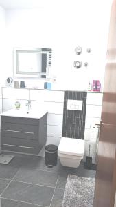 Moderne 3 Zi Ferienwohnung