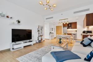Stylish 1BR Port De La Mer Escape with Beach Access - 4hvězdičkové hotely ve městě Dubaj