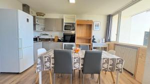 Appartements Appartement avec foret et vue, 2 chambres : photos des chambres