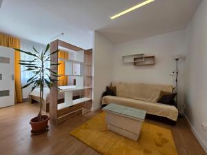 Simple Comfort Bright Studio in Cluj-Napoca, 4th Floor Haven