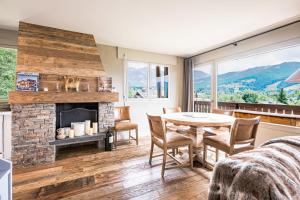 Apartment with balcony 10 min walk from the slopes