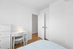 Private Room M A P L E with Attached Full Bathroom in Toronto, ON, Canada