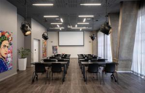 Radisson RED Hotel V&A Waterfront Cape Town