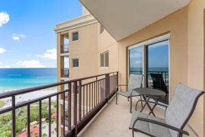 Two-Bedroom Apartment room in Westwinds 4815