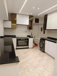 apartment cornish el nile 250 m floor 14