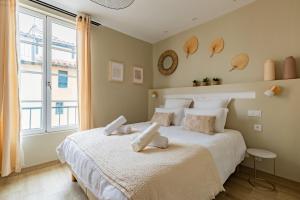 Appartements Plein centre - climatise - a proximite cite medievale : Appartement 2 Chambres