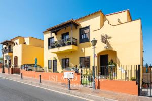Cosy Holiday Apartment in Centre of San Blas LM1