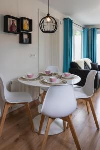 Vrolijk chalet met hottub & omheinde tuin VP094