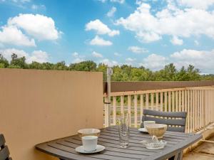 Appartements Charmant studio renove pour 2 personnes pres du Lac de l-Uby - FR-1-841-27 : photos des chambres