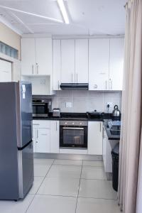 Kariega Apartments - 4 Graaff-Reinet Rd