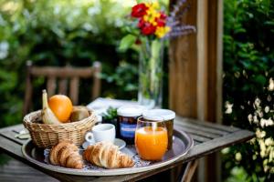 Hotels Domaine Saint Esteve : Chambre Double ou Lits Jumeaux avec Terrasse