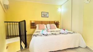 Casa Pez by Ca-Sa Check