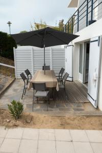 Appartement rénové avec terrasse très bien situé