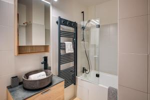 Appartements Apartment Grand Payot, Alpes Travel, Sleeps 2 to 4 : photos des chambres