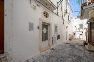 Fratti 21 Private Studio in Ostuni Old Town