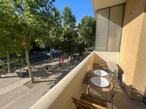 Létape Aixoise - appartement climatisé terrasse parking centre ville Rotonde cours Mirabeau allées provençales