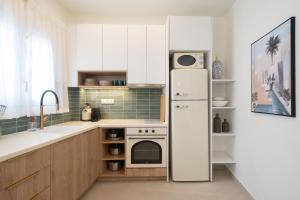 2BR Beatiful Apt In Thissio Near Agora & Acropolis