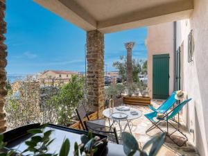 Appartement au Lavandou - Vue Mer - Climatisé - Tout à pieds - FR-1-816-3