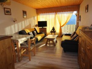 Appartement à LAlpe dHuez avec balcon, animaux admis, parking - FR-1-405-343