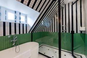 Hotels Maison Douce Epoque - Deauville : photos des chambres