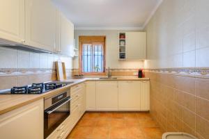 Casa Kousgaard - Sayalonga Mountain House with Sea Views & Pool