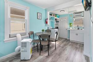 Cozy Private apt blocks from Beach Boardwalk 3