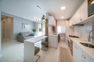 Aluguel Apto c Piscina no Terraço - Bombinhas