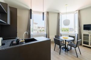 Appartements Appartement chic vue imprenable sur le vieux port : photos des chambres