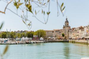 Appartements Appartement chic vue imprenable sur le vieux port : photos des chambres