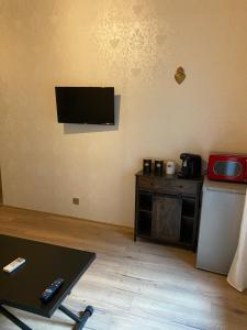 Appart'hotels En Camargue, Gite Cosy climatise jacuzzi en sus, proche lac et mer : photos des chambres
