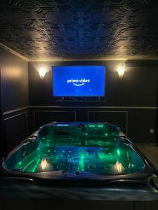 La Suite 1920 - Jacuzzi privé & Donjon